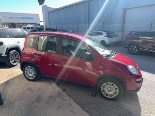 75010 : Hyundai Paris Nord - Goncourt Automobiles - FIAT PANDA Panda City - PANDA III - Rouge - Boîte manuelle - Essence sans plomb