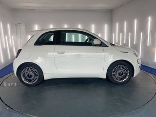 31200 : Hyundai TOULOUSE NORD - AUTO NORD - FIAT 500e BERLINE MY22 SERIE 1 STEP 2 Icône - 500 III - Ice White - Automate à fonct. Continu - Courant électrique