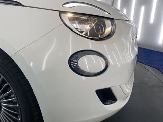 31200 : Hyundai TOULOUSE NORD - AUTO NORD - FIAT 500e BERLINE MY22 SERIE 1 STEP 2 Icône - 500 III - Ice White - Automate à fonct. Continu - Courant électrique