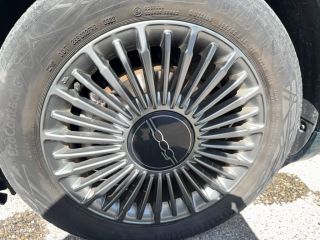 75010 : Hyundai Paris Nord - Goncourt Automobiles - FIAT 500e BERLINE MY22 SERIE 1 STEP 1 Icône - 500 III ELECTRIQUE - Bleu - Automate à fonct. Continu - Courant électrique