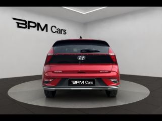 45200 : Hyundai Montargis - BPM Cars - HYUNDAI Bayon - Bayon - Dragon Red Métal - Traction - Essence