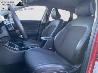 75010 : Hyundai Paris Nord - Goncourt Automobiles - HYUNDAI KONA Creative - KONA (02/2023) - ULTIMATE RED - Automate sequentiel - Essence / Courant électrique