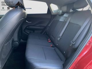 75010 : Hyundai Paris Nord - Goncourt Automobiles - HYUNDAI KONA Creative - KONA (02/2023) - ULTIMATE RED - Automate sequentiel - Essence / Courant électrique