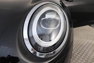 75010 : Hyundai Paris Nord - Goncourt Automobiles - MINI MINI F56 LCI  - MINI F56 - NOIR - Boîte automatique - Essence sans plomb