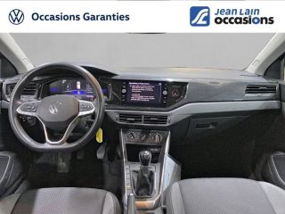 75010 : Hyundai Paris Nord - Goncourt Automobiles - VOLKSWAGEN POLO Life - POLO VI - BLEU RECIF METALLISE - Boîte manuelle - Essence sans plomb