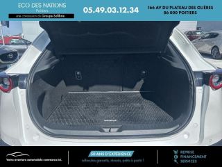 86000 : Hyundai Poitiers - Eco des Nations - MAZDA CX-30 - CX-30 - Snowflake White Pearl Mica - Traction - Essence/Micro-Hybride