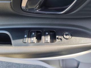 92250 : Hyundai Motor Company - HYUNDAI i20 - i20 - Polar White - Traction - Essence