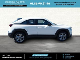 75010 : Hyundai Paris Nord - Goncourt Automobiles - MAZDA MX-30 2020 MX-30 - MX-30 ELECTRIQUE - ARTIC WHITE - Automate à fonct. Continu - Courant électrique