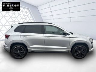 75010 : Hyundai Paris Nord - Goncourt Automobiles - SKODA KAROQ Sportline - KAROQ - Gris - Automate sequentiel - Essence sans plomb
