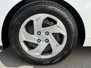 14112 : Hyundai Caen - Trajectoire Automobiles - HYUNDAI i20 - i20 - Sleek Silver Métal - Traction - Essence