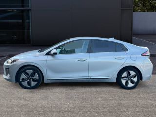 75010 : Hyundai Paris Nord - Goncourt Automobiles - HYUNDAI IONIQ Executive - IONIQ - Gris - Automate sequentiel - Essence / Courant électrique