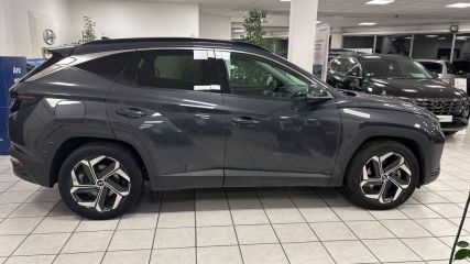 75010 : Hyundai Paris Nord - Goncourt Automobiles - HYUNDAI TUCSON Executive - TUCSON IV - Gris - Boîte automatique - Essence / Courant électrique