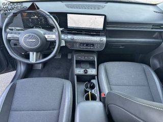 75010 : Hyundai Paris Nord - Goncourt Automobiles - HYUNDAI KONA Creative - KONA (02/2023) - DENIM BLUE - Automate sequentiel - Essence / Courant électrique