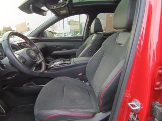 92250 : Hyundai Motor Company - HYUNDAI Tucson - Tucson - Sunset Red Métal - Transmission intégrale - Hybride rechargeable : Essence/Electrique