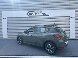 75010 : Hyundai Paris Nord - Goncourt Automobiles - DACIA SANDERO Stepway Expression + - SANDERO III - Gris - Boîte manuelle - Essence sans plomb