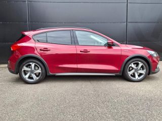 54520 : Hyundai Nancy - Théobald Automobiles - FORD Focus Active - Focus Active - Premium Rouge Candy - Traction - Essence