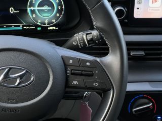 75010 : Hyundai Paris Nord - Goncourt Automobiles - HYUNDAI BAYON Intuitive - BAYON - Bleu - Automate sequentiel - Essence sans plomb