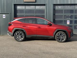 54520 : Hyundai Nancy - Théobald Automobiles - HYUNDAI Tucson - Tucson - Ultimate Red Métal - Traction - Hybride : Essence/Electrique