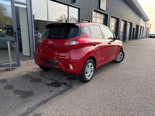 54520 : Hyundai Nancy - Théobald Automobiles - HYUNDAI i10 - i10 - Dragon Red Métal - Traction - Essence