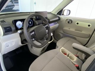 92250 : Hyundai Motor Company - HYUNDAI Inster - Inster - Blanc - Traction - Electrique