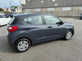 29200 : Hyundai Brest - Iroise Automobiles - HYUNDAI i10 - i10 - Sleek Silver Métal - Traction - Essence