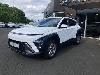 75010 : Hyundai Paris Nord - Goncourt Automobiles - HYUNDAI KONA Creative - KONA II - Blanc - Boîte manuelle - Essence sans plomb