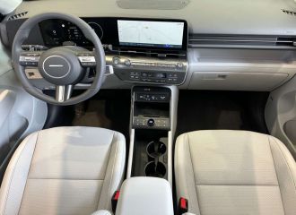 75010 : Hyundai Paris Nord - Goncourt Automobiles - HYUNDAI KONA Executive - KONA II - Gris - Automate sequentiel - Essence / Courant électrique