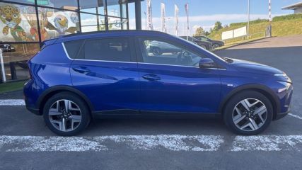 75010 : Hyundai Paris Nord - Goncourt Automobiles - HYUNDAI BAYON Creative - BAYON - INTENSE BLUE - Automate sequentiel - Essence sans plomb