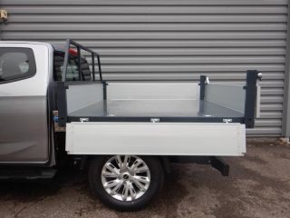 52000 : Hyundai Chaumont - Garage Michel Bazin - ISUZU D-Max - D-Max - Mercury Silver Metallic - Transmission intégrale enclenc - Diesel