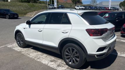 75010 : Hyundai Paris Nord - Goncourt Automobiles - VOLKSWAGEN T-ROC Carat - T-ROC - Blanc - Automate sequentiel - Diesel