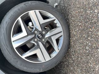 75010 : Hyundai Paris Nord - Goncourt Automobiles - HYUNDAI BAYON Creative - BAYON - Noir - Boîte manuelle - Essence sans plomb