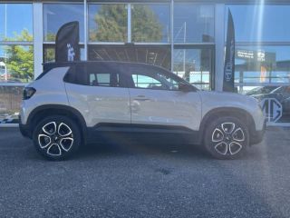 54520 : Hyundai Nancy - Théobald Automobiles - JEEP Avenger - Avenger - Granite Métallisé - Traction - Essence/Micro-Hybride