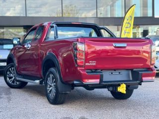 54520 : Hyundai Nancy - Théobald Automobiles - ISUZU D-Max - D-Max - Red Spinel Mica - Transmission intégrale enclenc - Diesel