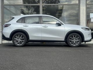 57200 : Hyundai Sarreguemines - Theobald Automobiles - HONDA ZR-V - ZR-V - Diamant Brillant premium métallisée - Traction - Hybride : Essence/Electrique