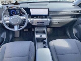 75010 : Hyundai Paris Nord - Goncourt Automobiles - HYUNDAI KONA Intuitive - KONA (02/2023) - Ecotronic Gray - Automate sequentiel - Essence / Courant électrique