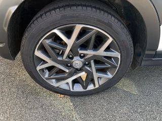 75010 : Hyundai Paris Nord - Goncourt Automobiles - HYUNDAI KONA HYBRID Creative - KONA - Blanc - Automate sequentiel - Essence / Courant électrique