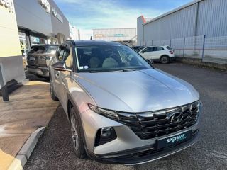75010 : Hyundai Paris Nord - Goncourt Automobiles - HYUNDAI TUCSON Creative - TUCSON IV - GRIS CLAIR - Boîte automatique - Essence / Courant électrique