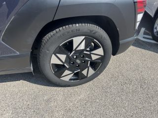 38200 : Hyundai Vienne - Groupe Central Autos - HYUNDAI KONA Creative - KONA II - Bleu - Automate sequentiel - Essence / Courant électrique