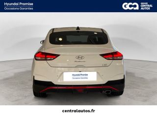 75010 : Hyundai Paris Nord - Goncourt Automobiles - HYUNDAI i30 FASTBACK N Line - i30 III - Blanc - Boîte séquentielle - Essence sans plomb