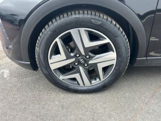 14112 : Hyundai Caen - Trajectoire Automobiles - HYUNDAI Bayon - Bayon - Phantom Black Métal - Traction - Essence/Micro-Hybride