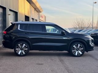 54520 : Hyundai Nancy - Théobald Automobiles - MITSUBISHI Outlander - Outlander - Diamond Black Spéciale - Transmission intégrale - Hybride rechargeable : Essence/Electrique