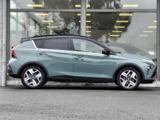 57200 : Hyundai Sarreguemines - Theobald Automobiles - HYUNDAI Bayon - Bayon - Mangrove Green Métal - Traction - Essence/Micro-Hybride