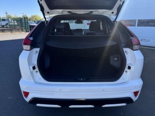 75010 : Hyundai Paris Nord - Goncourt Automobiles - MITSUBISHI ECLIPSE CROSS MY21 Intense - ECLIPSE CROSS - Blanc - Automate à fonct. Continu - Essence / Courant électrique