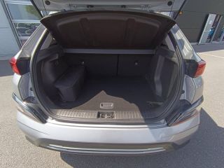 92250 : Hyundai Motor Company - HYUNDAI Kona - Kona - Shimmering Silver Métal - Traction - Electrique