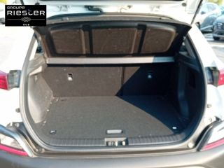 77120 : Hyundai Coulommiers - Protea by Riester - HYUNDAI KONA HYBRID Initia - KONA - BLANC - Automate sequentiel - Essence / Courant électrique