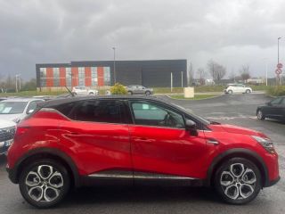 64100 : Hyundai Bayonne - Oceanic Auto - RENAULT Captur - Captur - Rouge Flamme - Traction - Hybride : Essence/Electrique