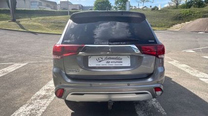 75010 : Hyundai Paris Nord - Goncourt Automobiles - MITSUBISHI OUTLANDER PHEV Instyle - OUTLANDER III - Gris - Automate à fonct. Continu - Essence / Courant électrique