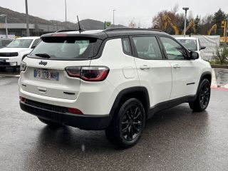 75010 : Hyundai Paris Nord - Goncourt Automobiles - JEEP COMPASS MY20 Brooklyn Edition - COMPASS II - BLANC - Boîte automatique - Essence / Courant électrique