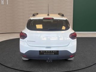 83130 : Hyundai Toulon - Autodif SAS - Groupe BALDASSARI - DACIA SANDERO Stepway Expression - SANDERO III - BLANC - Boîte manuelle - Essence sans plomb