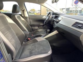 92250 : Hyundai Motor Company - VOLKSWAGEN Polo - Polo - Bleu Récif - Traction - Essence